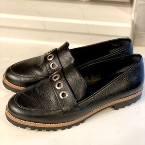 Bernardo Ozzy Loafer in size 8